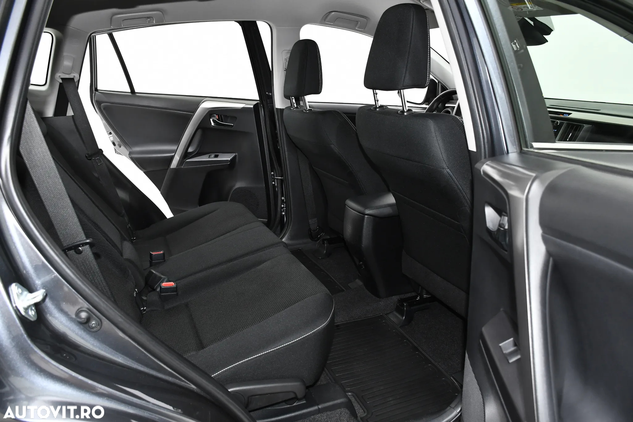 Toyota RAV4 2.0 D-4D 2WD Executive - 6