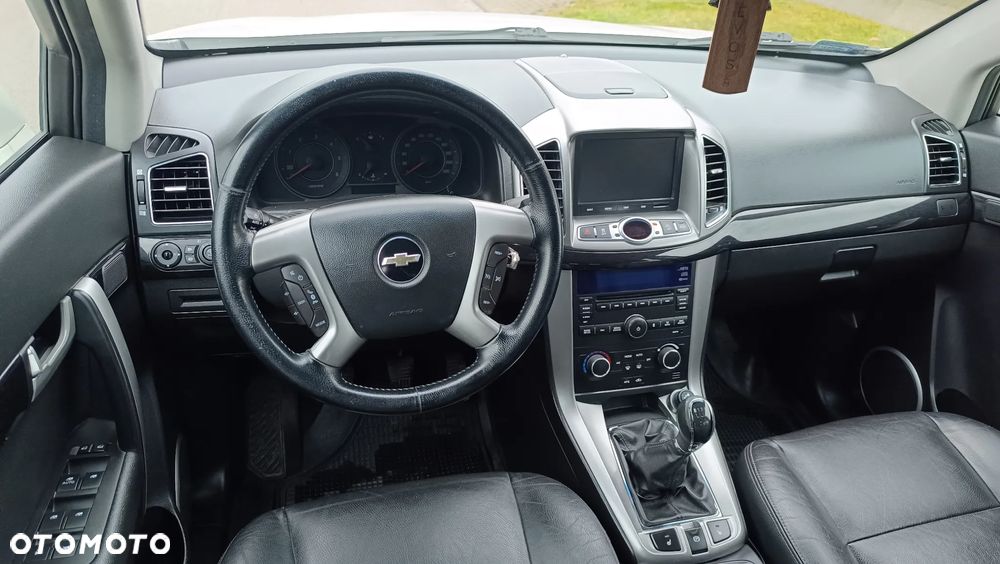 Chevrolet Captiva 2.2 D LT+ - 24