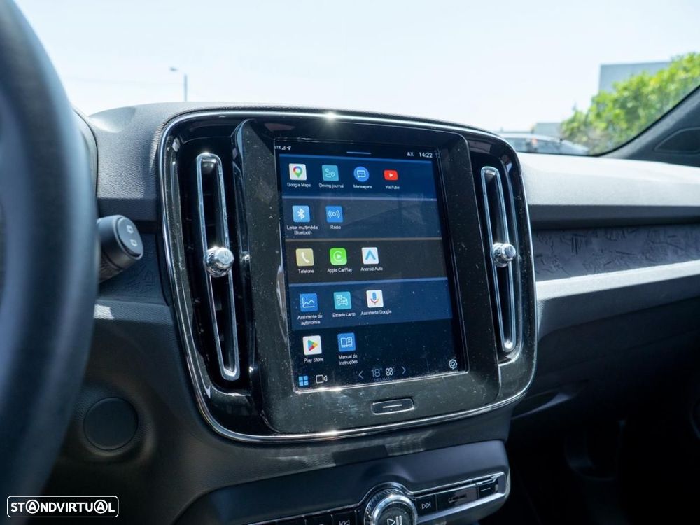 Volvo XC 40 Recharge Pro - 32