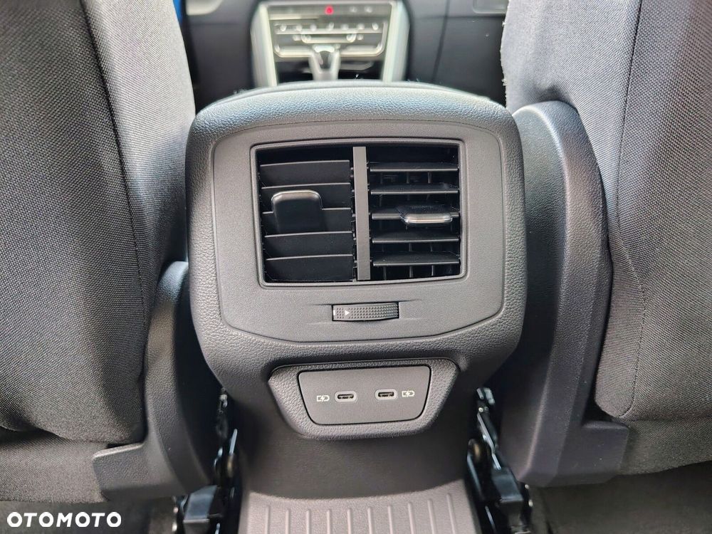 Volkswagen T-Roc - 21