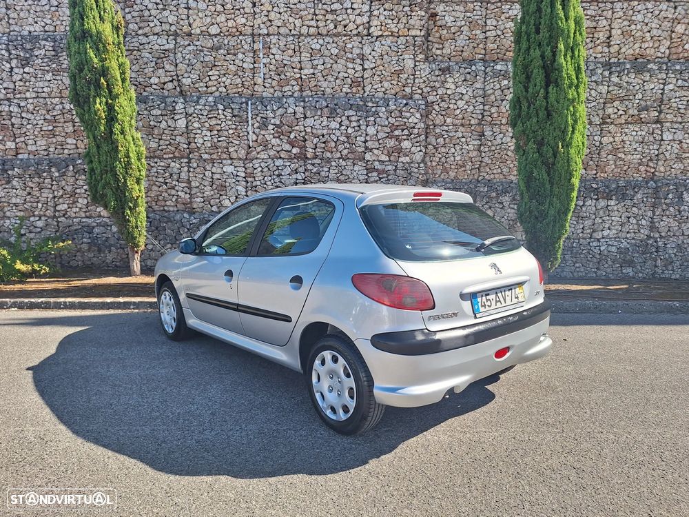Peugeot 206 1.1 Look - 2