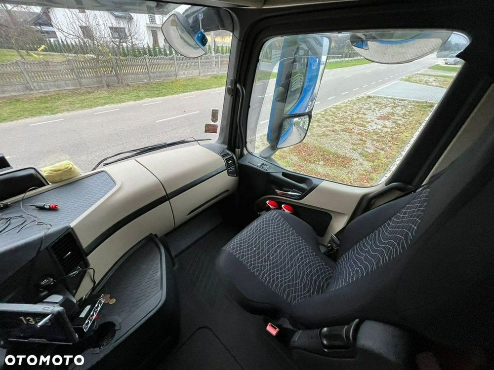 Mercedes-Benz 1845 - 19