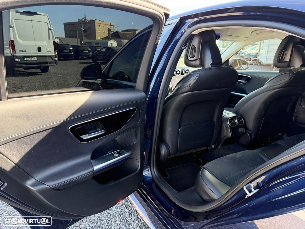 Mercedes-Benz C 300 d AMG Line - 15