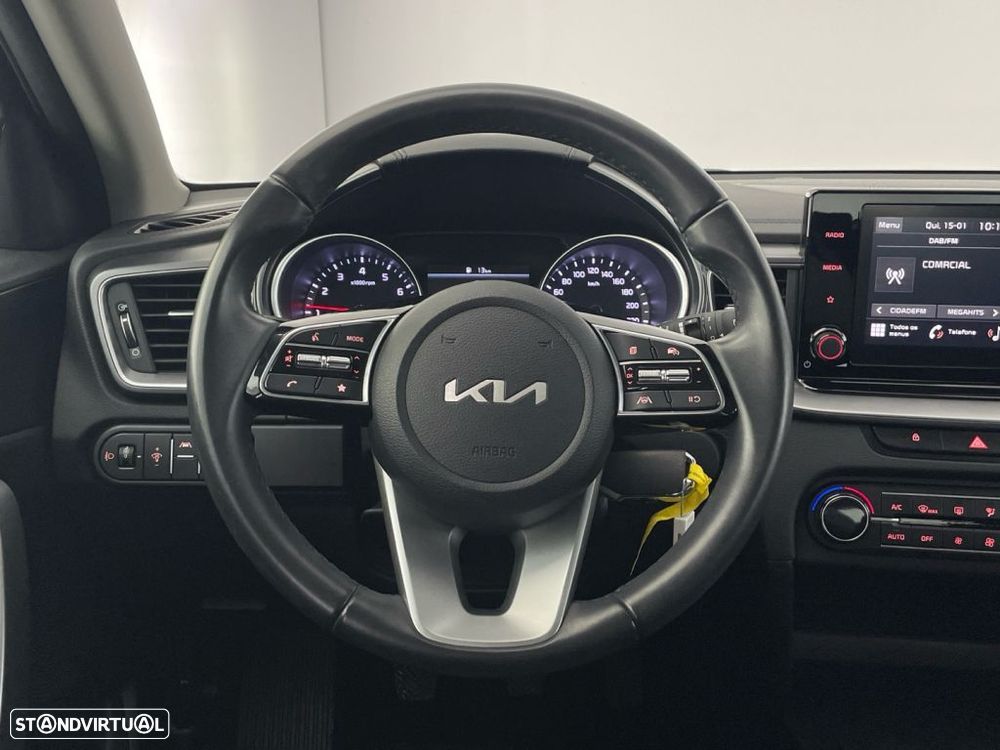 Kia XCeed 1.0 T-GDI Tech - 14
