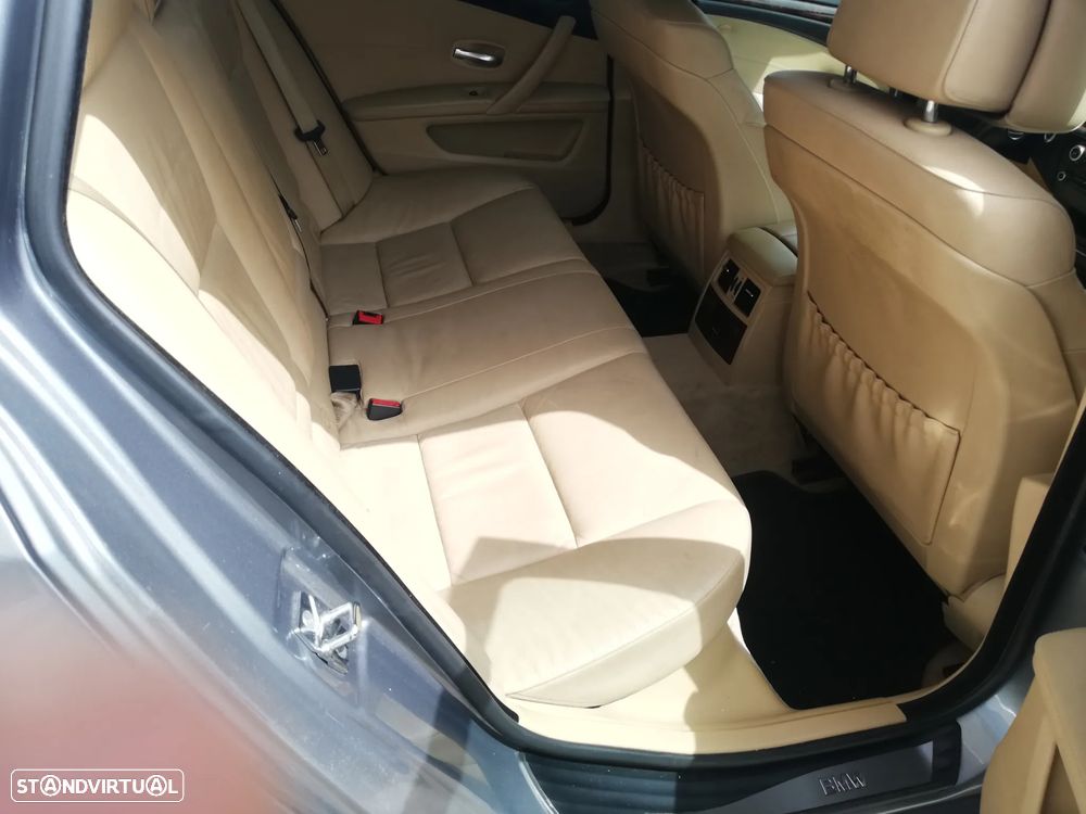 BMW 520 d Executive - 10