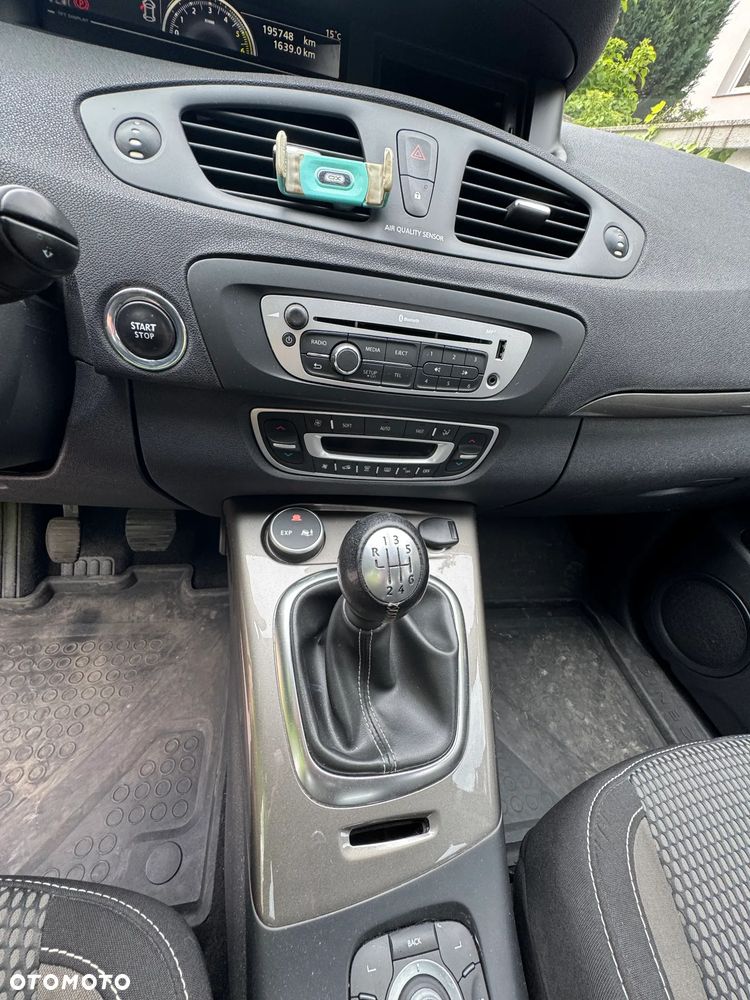 Renault Scenic dCi 110 Xmod Paris - 9