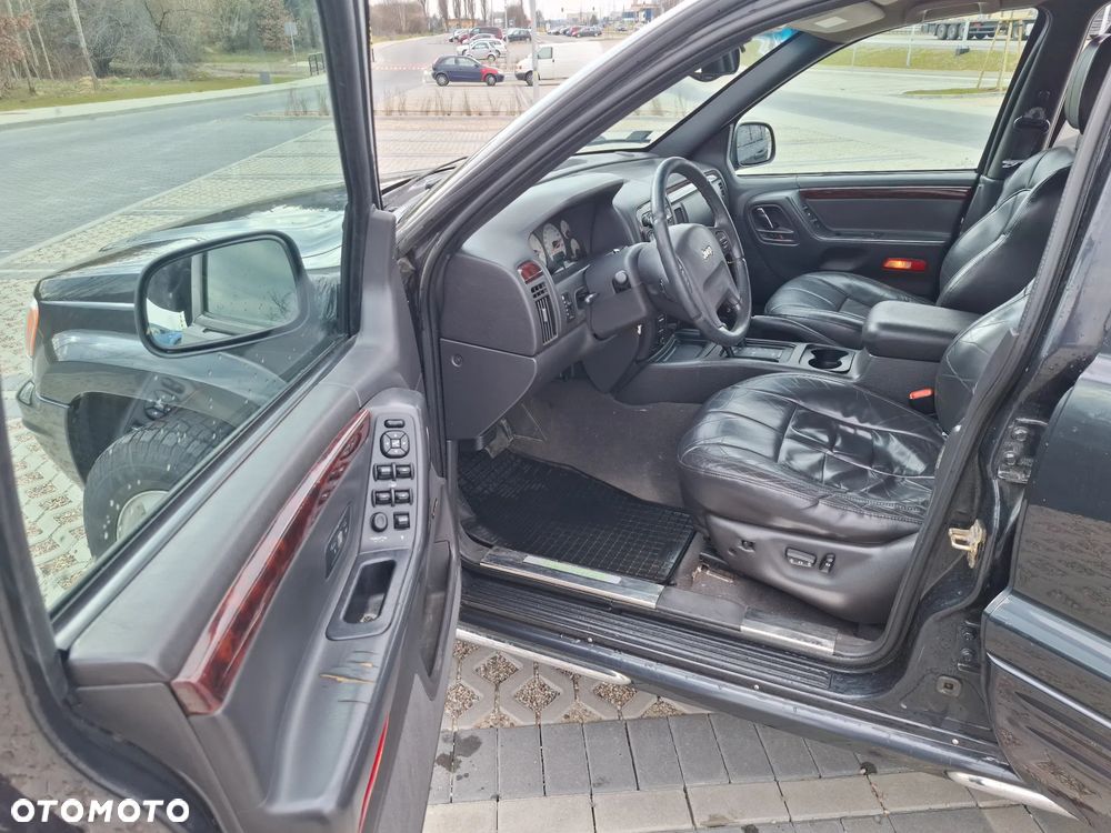 Jeep Grand Cherokee - 11