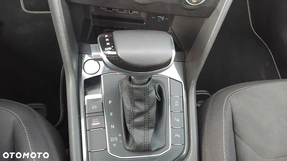 Volkswagen Tiguan - 28