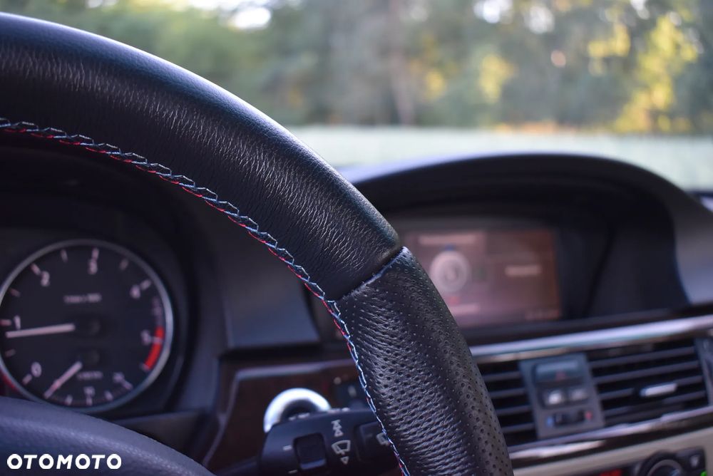 BMW Seria 3 320d - 38