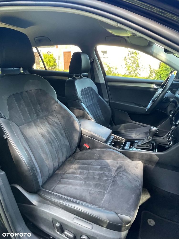 Skoda Superb 2.0 TDI DSG Ambition - 19