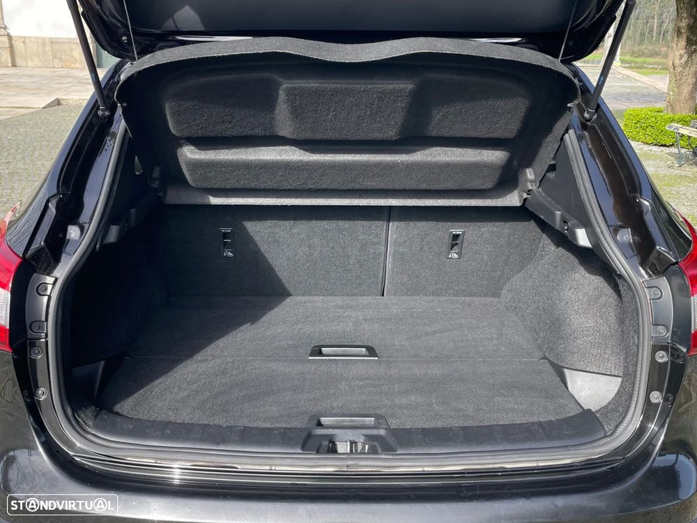 Nissan Qashqai 1.5 dCi N-Connecta 18 - 20