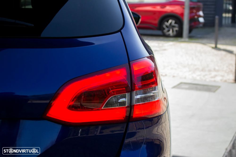 Peugeot 308 SW BlueHDi 130 EAT8 Stop & Start Allure - 9
