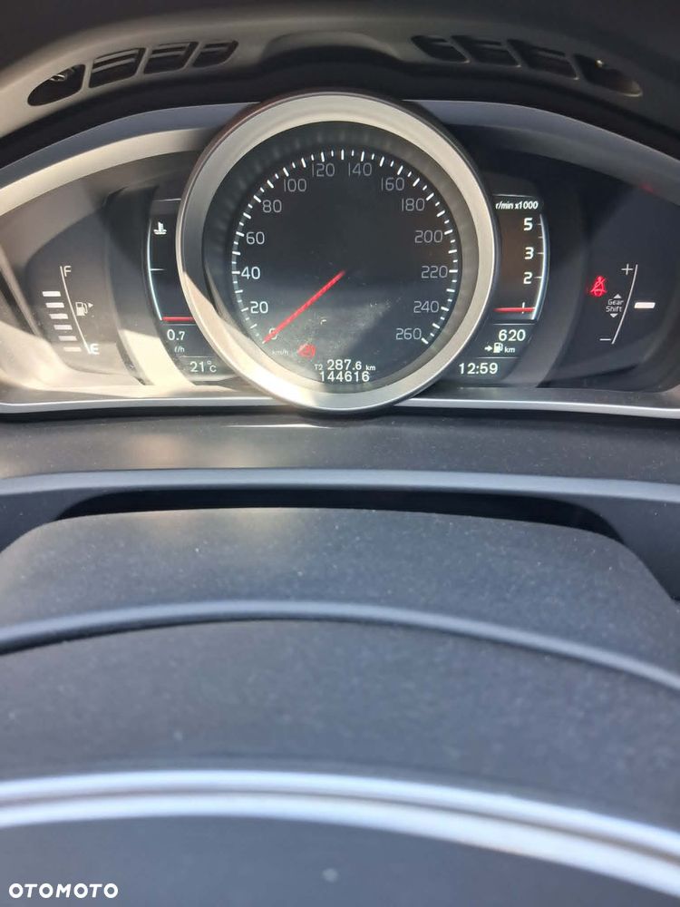 Volvo V40 D2 - 8