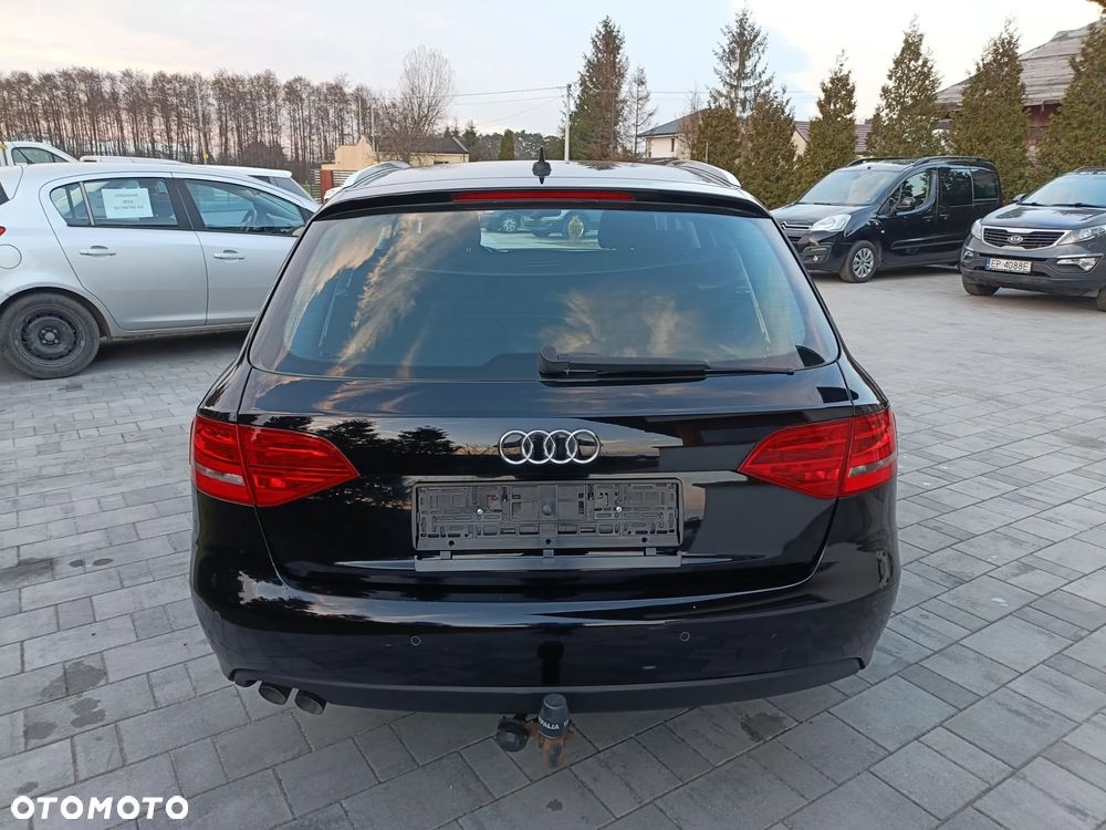 Audi A4 Avant - 11