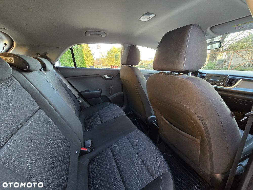 Kia Rio 1.2 M - 15