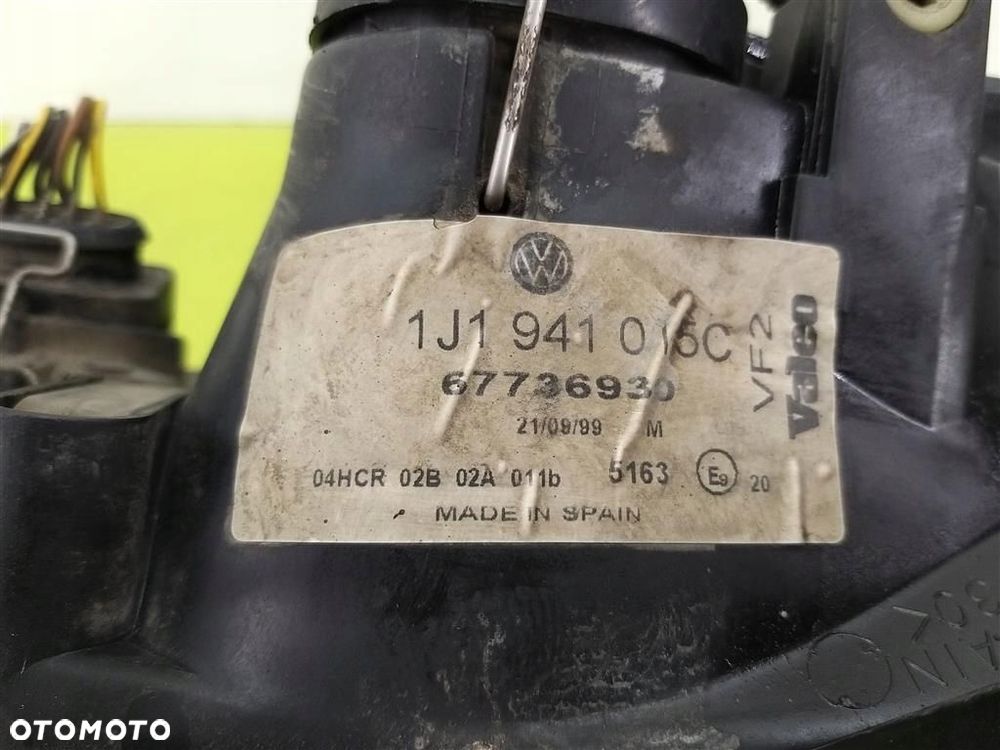 Reflektor lampa przód lewa VW Golf IV 1997-2003 VALEO 1J1941015C 67736930 - 2