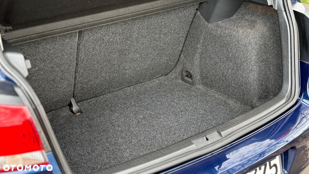 Volkswagen Golf - 18