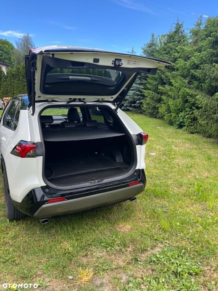 Toyota RAV4 - 5