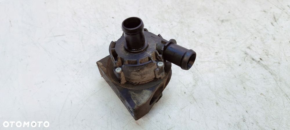 DODATKOWA POMPA WODY ZAWÓR AUDI A4 B8 A5 A6 C7 A7 5G0965567A - 4