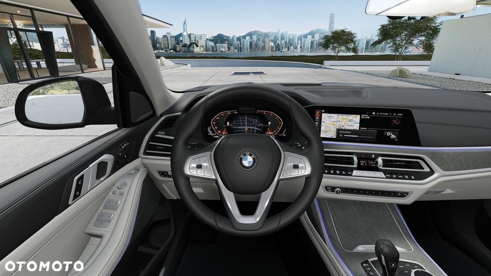 BMW X7 - 7