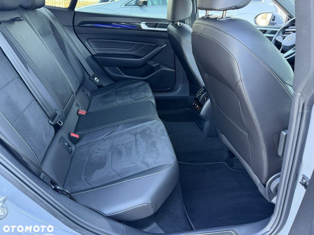 Volkswagen Arteon 2.0 TDI R-Line DSG - 33