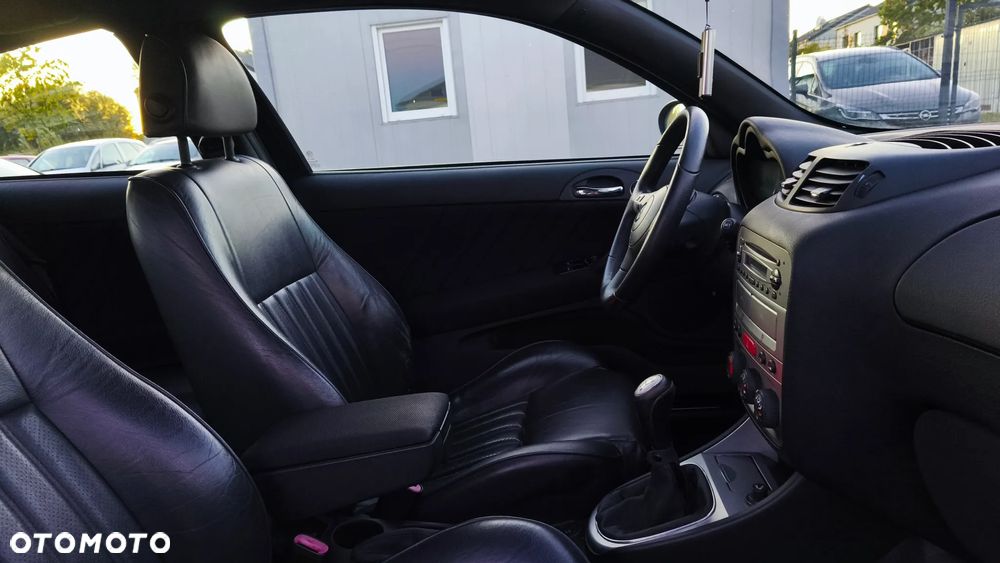 Alfa Romeo 147 - 24
