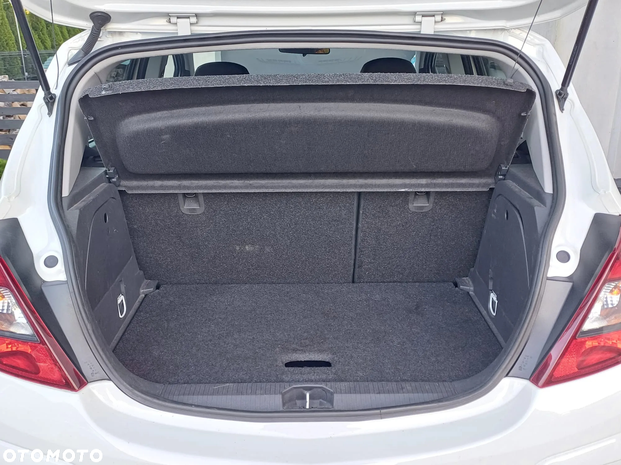 Opel Corsa 1.4 16V Sport - 37