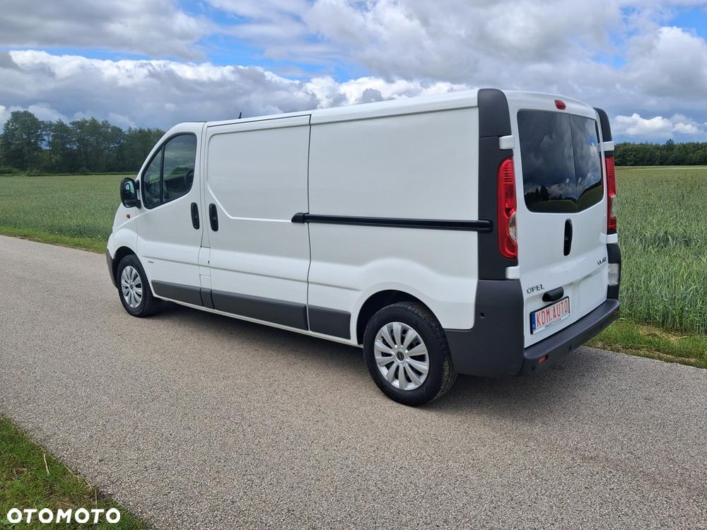 Opel Vivaro - 14