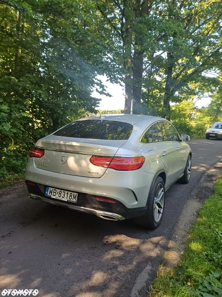 Mercedes-Benz GLE - 24