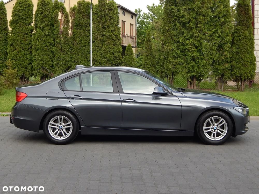 BMW Seria 3 320d Blue Performance Luxury Line - 8