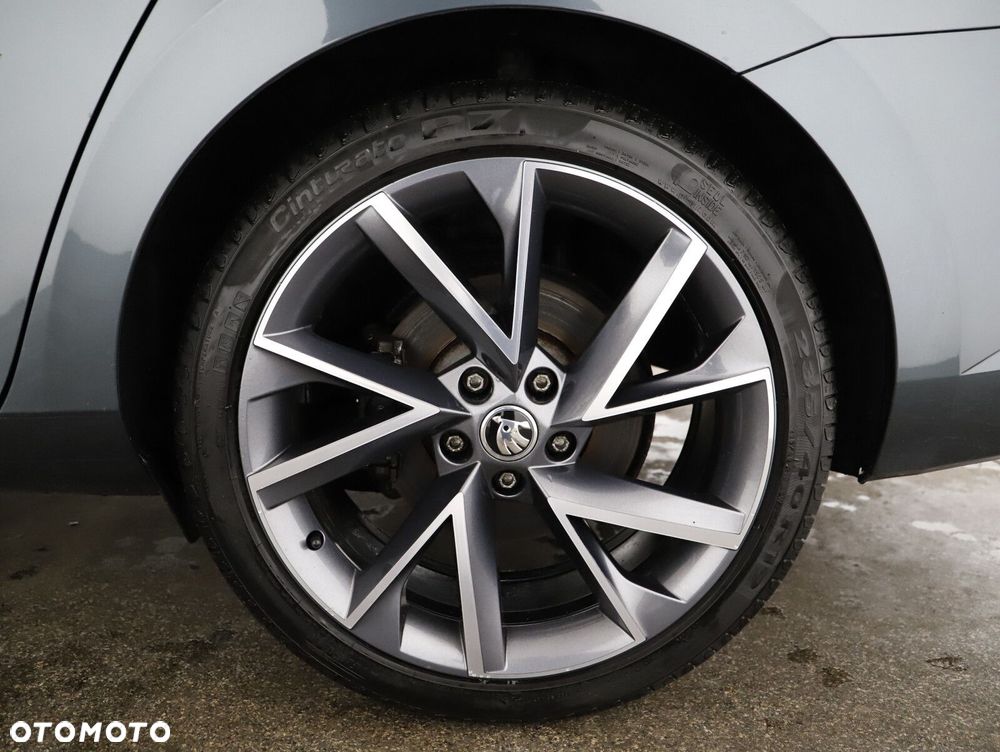 Skoda Superb 2.0 TDI SCR Sportline DSG - 29