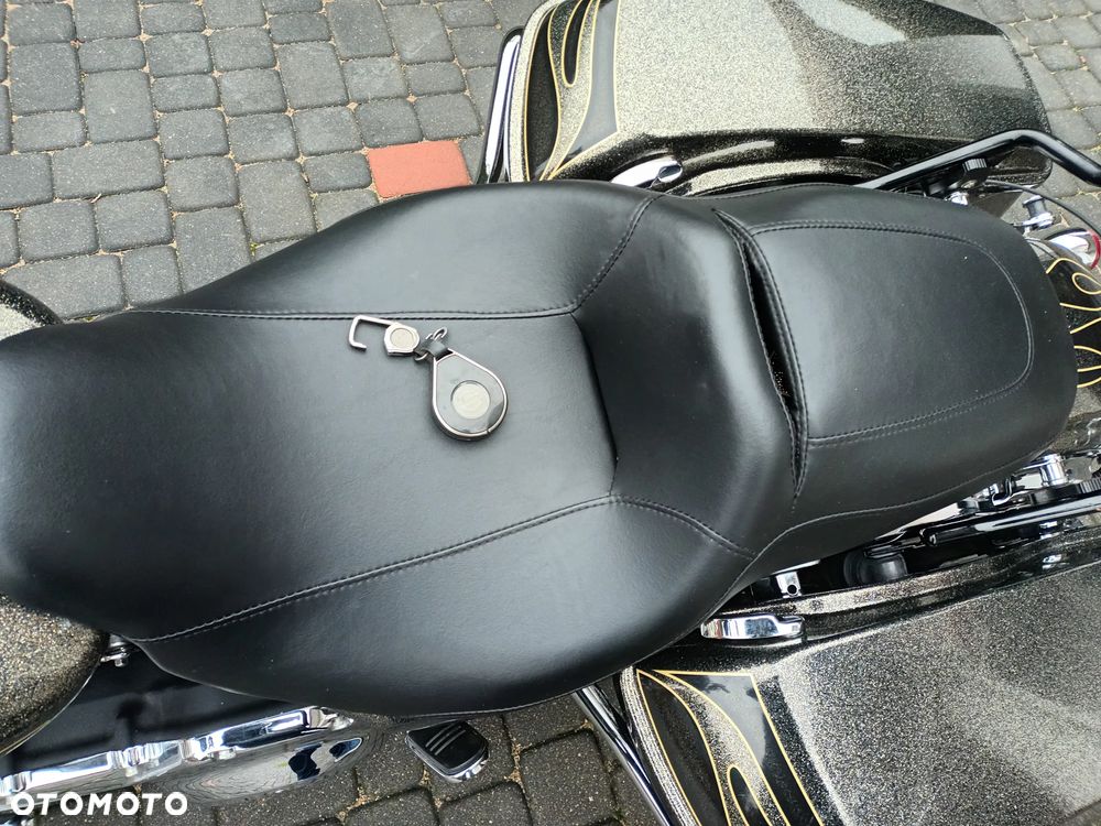 Harley-Davidson Touring Street Glide - 14