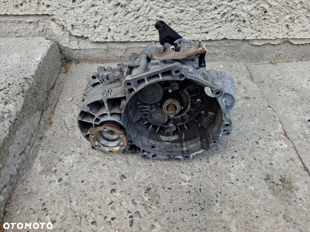 SKRZYNIA 2.0 TDI KXZ VW GOLF PASSAT B6 AUDI A3 8P - 2