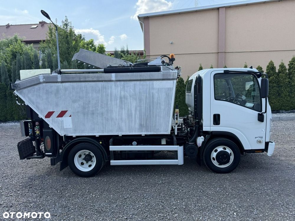 Isuzu P75 - 4