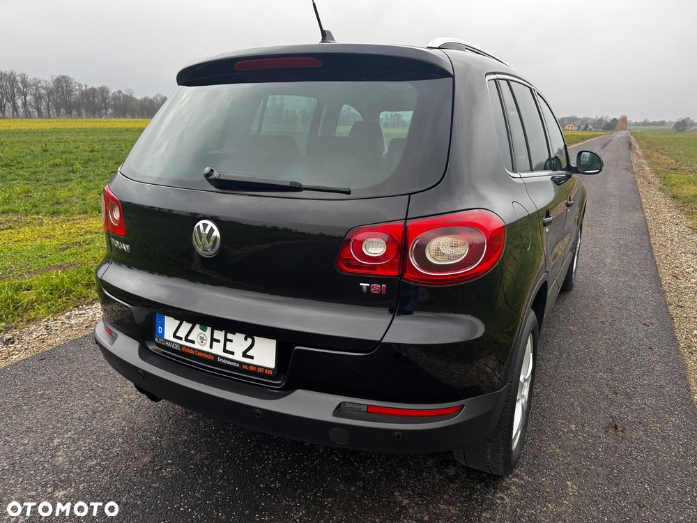 Volkswagen Tiguan - 9