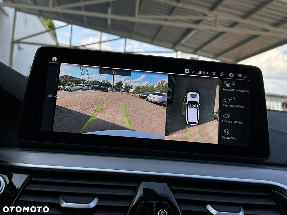 BMW Seria 5 530e xDrive Luxury Line - 30