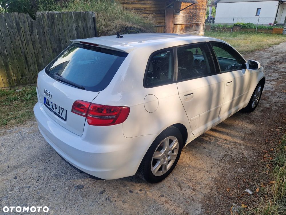 Audi A3 Sportback 2.0 TDI DPF Ambition - 9