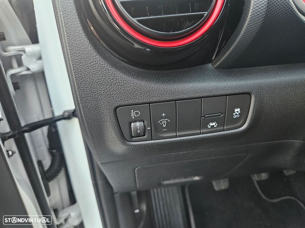 Hyundai Kauai 1.0 T-GDi Premium Pele/Tec.Vermelho - 27