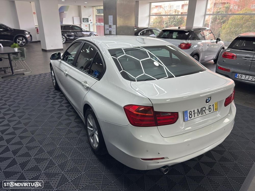 BMW 320 d EfficientDynamics Auto Line Sport - 6