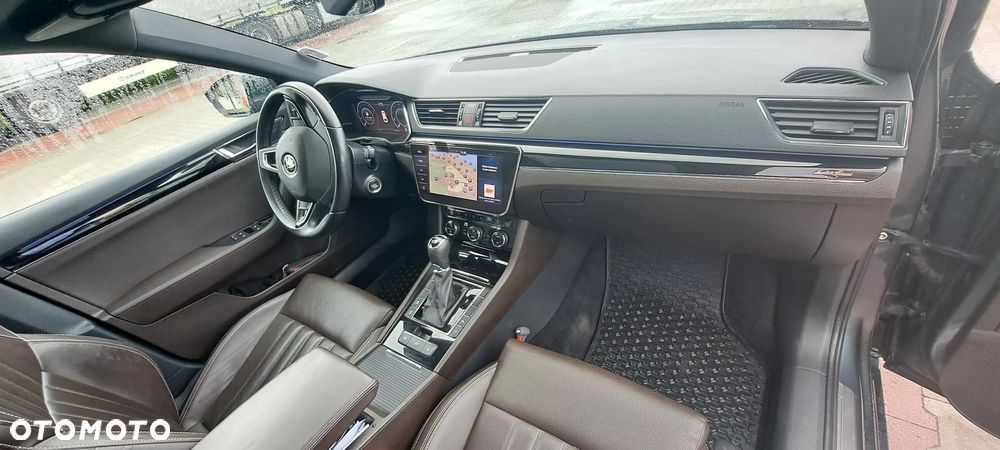 Skoda Superb 1.5 TSI L&K DSG - 18