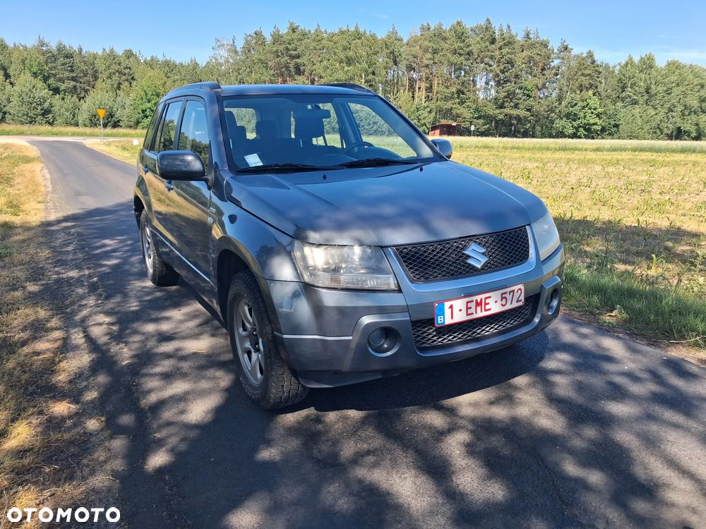 Suzuki Grand Vitara 1.9 DDiS Comfort DPF Limited - 4