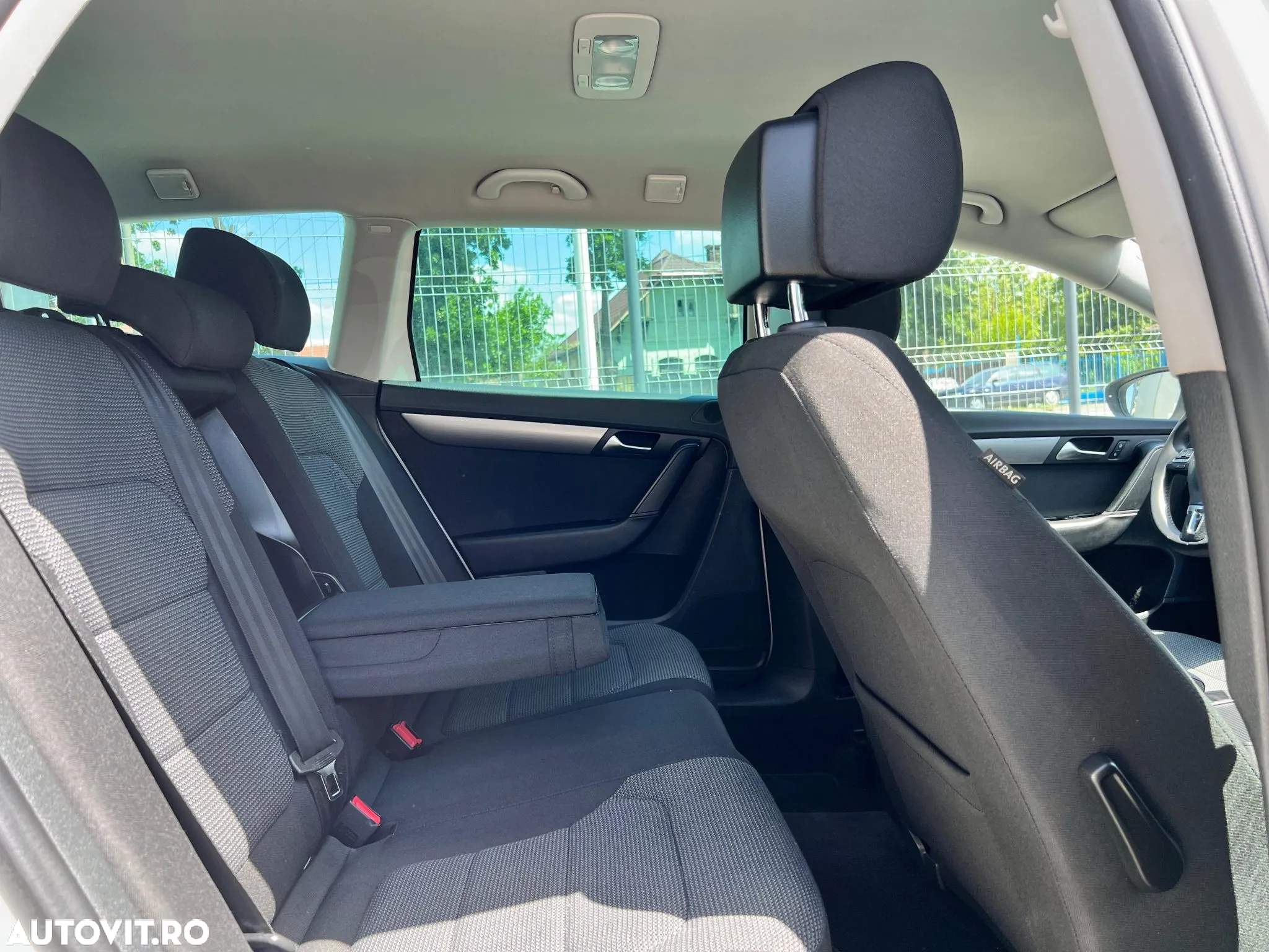 Volkswagen Passat - 18