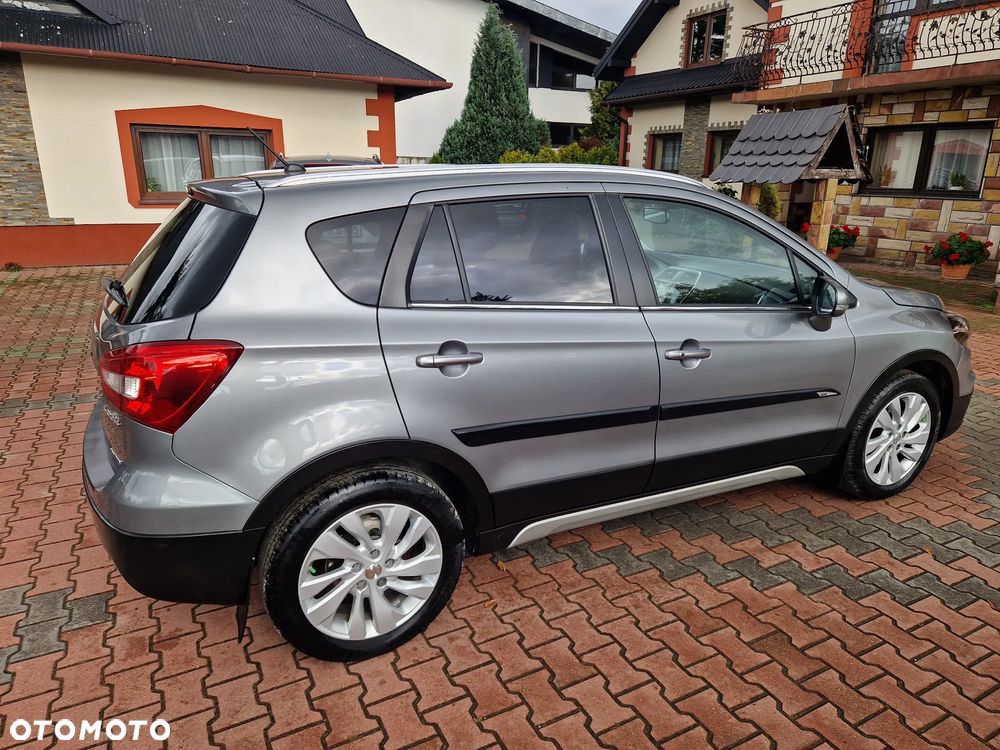 Suzuki SX4 S-Cross 1.4 T Premium 4WD - 37