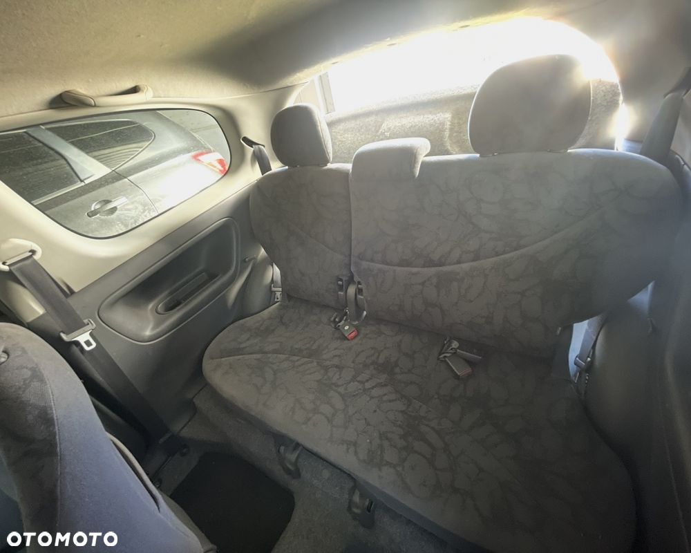 Toyota Yaris 1.3 Luna - 6