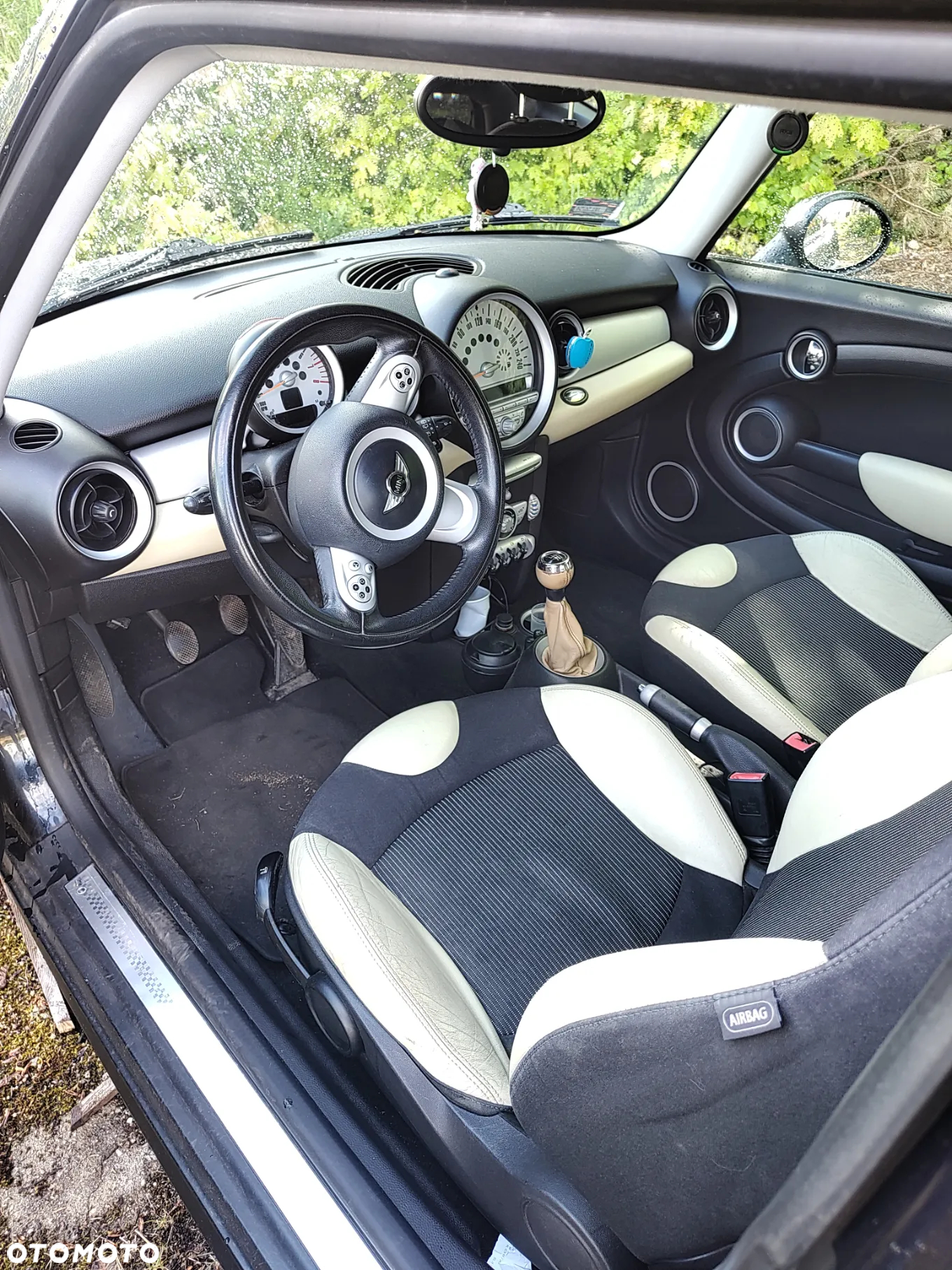 MINI Cooper Standard - 5