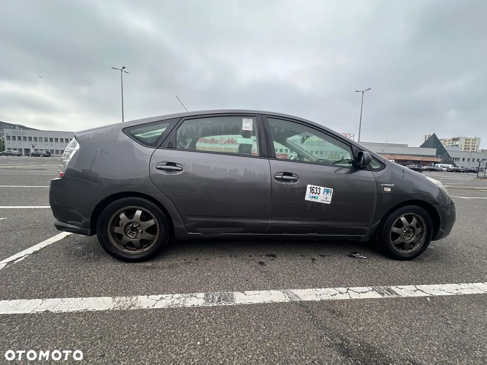 Toyota Prius 1.5 VVT-i Sol - 17