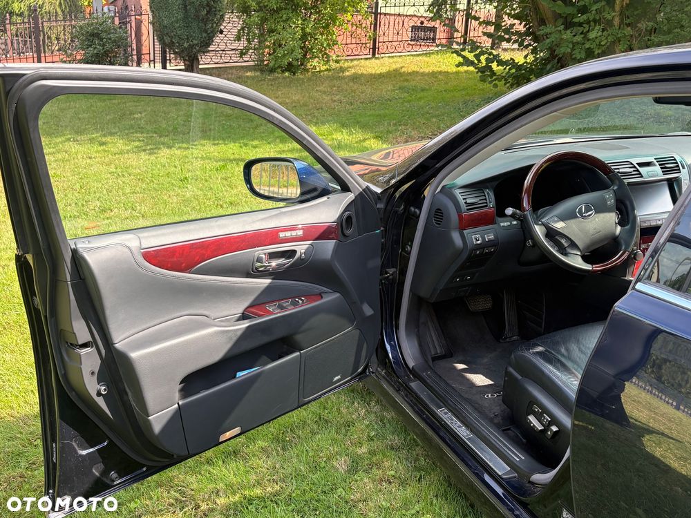Lexus LS 460 Prestige - 13