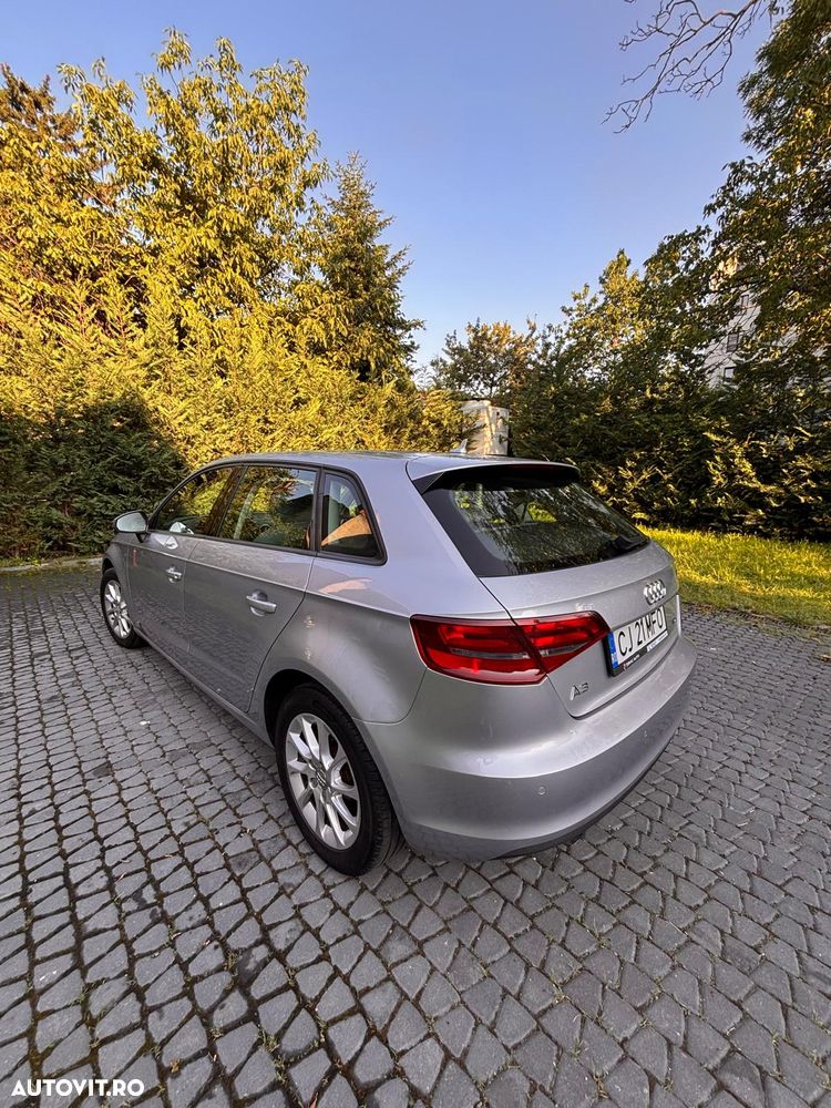 Audi A3 Sportback 1.6 TDI clean Stronic Ambiente - 21