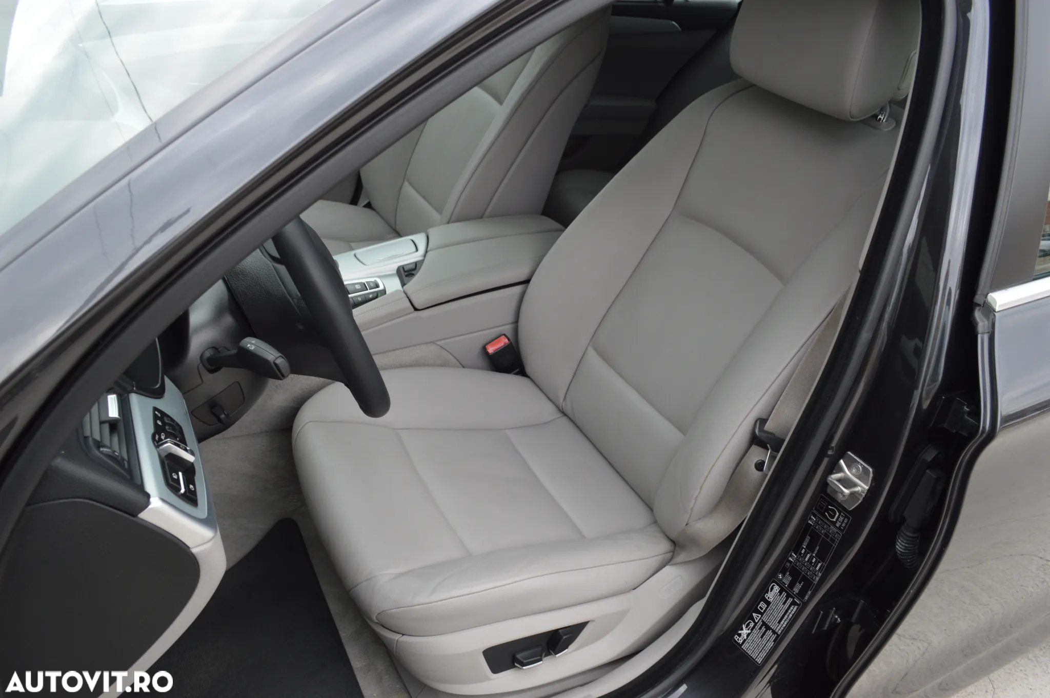 BMW Seria 5 525d xDrive Sport-Aut. - 15