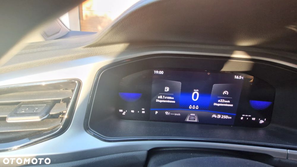 Volkswagen T-Roc 1.5 TSI Life DSG - 10
